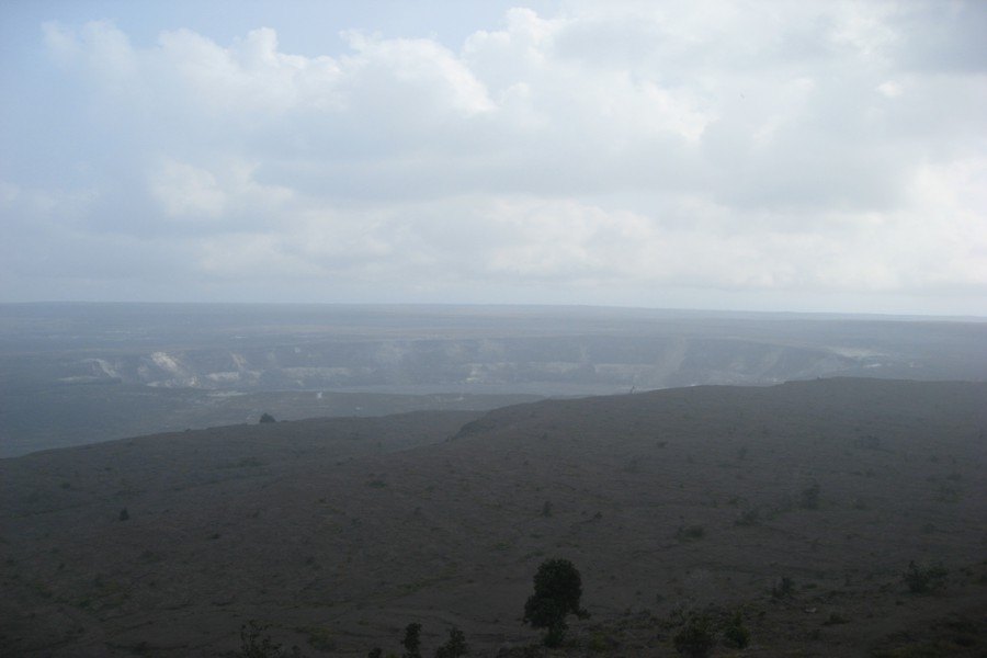 ../image/volcano - halema'uma'u crater.jpg